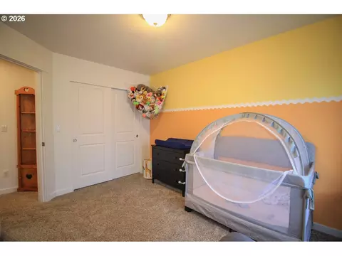 Bedroom - 822 S 22nd Ave, Cornelius, OR 97113 photo 5 of 7