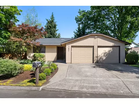 11821 SE Sunnycreek Ln, Clackamas, OR 97015