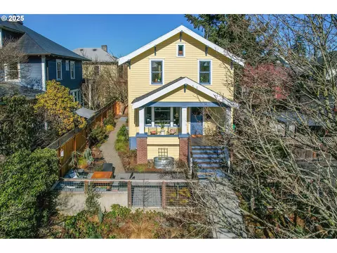 615 NE Going St, Portland, OR 97211