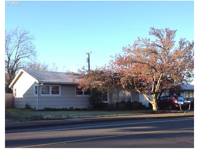 836 Maxwell Rd, Eugene, OR 97404 photo 1