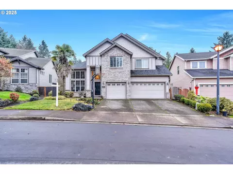 13755 SW Sandridge Dr, Portland, OR 97223