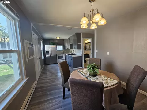 Dining - 1615 SW Frazer Ave, Pendleton, OR 97801 photo 2 of 3