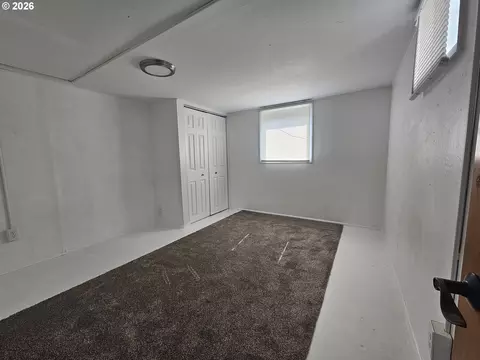 Bedroom - 1615 SW Frazer Ave, Pendleton, OR 97801 photo 3 of 4