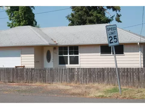 Other - 122 S 38th St, Springfield, OR 97478 photo 2 of 11