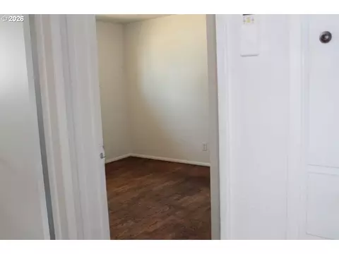 Bedroom - 122 S 38th St, Springfield, OR 97478 photo 1 of 1