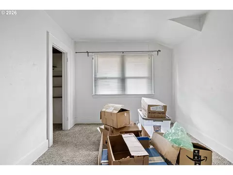 Bedroom - 1573 Jefferson St, Eugene, OR 97402 photo 1 of 5