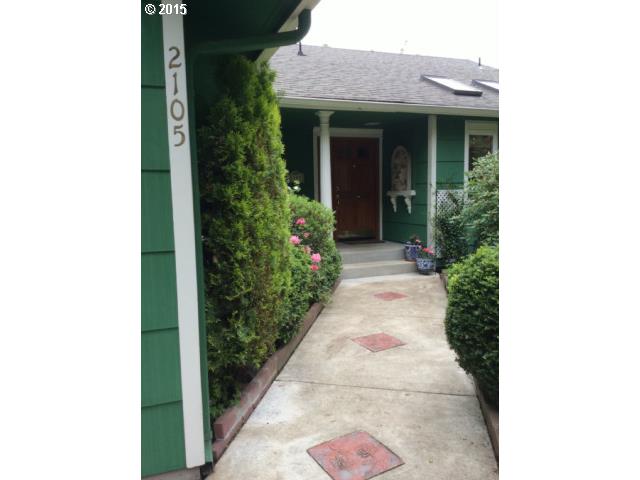 2105 Westwood Ln, Eugene, OR 97401 photo 1