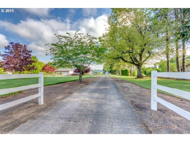 18253 SE Cheldelin Rd, Gresham, OR 97080 photo 1