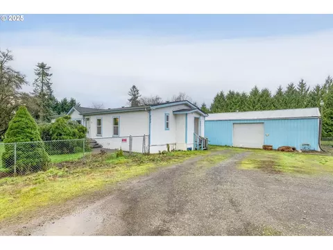 223 Quick Rd, Castle Rock, WA 98611