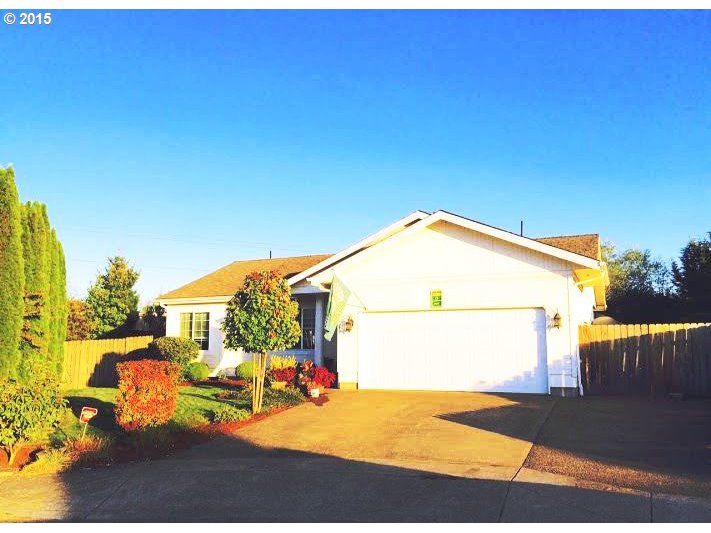 2549 Primrose St, Eugene, OR 97402 photo 1