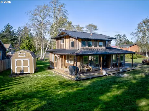 Exterior - 1106 30th St, Seaview, WA 98644 photo 10 of 10