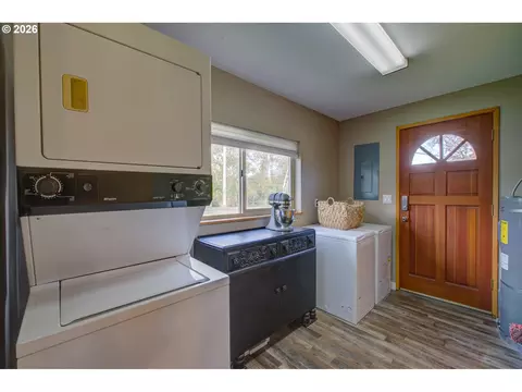 Other - 1106 30th St, Seaview, WA 98644 photo 1 of 5