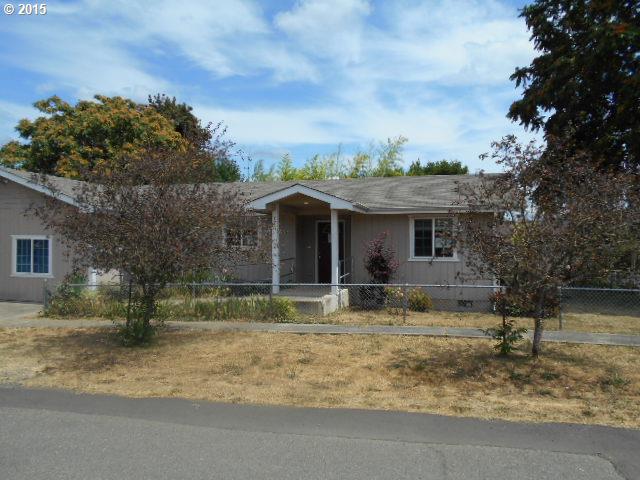 176 Cedar St, Yoncalla, OR 97499 photo 1