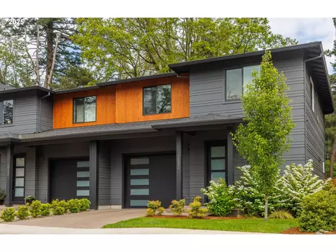19386 Juniper Ct, Oregon City, OR 97045