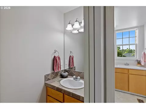 2391 SW Border Way, Gresham, OR 97080 photo 12