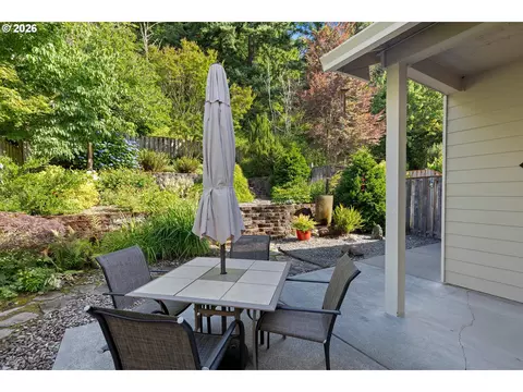 2391 SW Border Way, Gresham, OR 97080 photo 32
