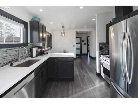 Kitchen - 153 SE James St, Camas, WA 98607 photo 1 of 8