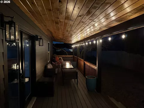 Exterior - 153 SE James St, Camas, WA 98607 photo 3 of 7