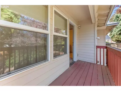 Exterior - 36740 Eldridge Dr, Sandy, OR 97055 photo 3 of 8