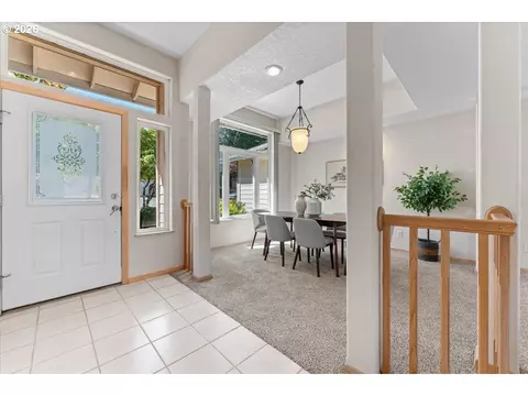 Entry Way - 36740 Eldridge Dr, Sandy, OR 97055 photo 2 of 3