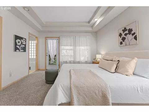 Bedroom - 36740 Eldridge Dr, Sandy, OR 97055 photo 2 of 6