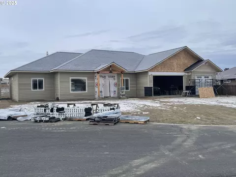 865 SW Angus Ct, Hermiston, OR 97838