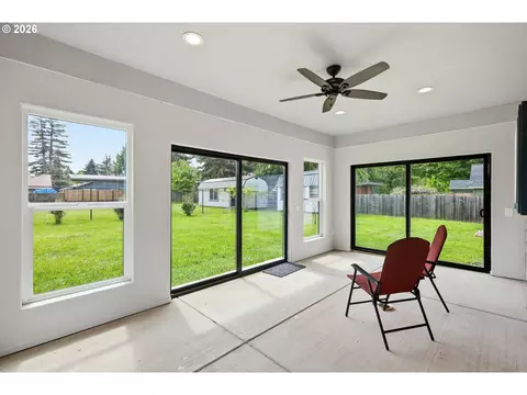 Exterior - 106 Hansen Ln, Eugene, OR 97404 photo 4 of 12