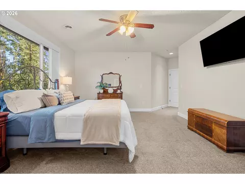 Bedroom - 3544 SE Deer Creek Way, Gresham, OR 97080 photo 2 of 4
