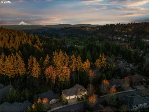 View/Area - 3544 SE Deer Creek Way, Gresham, OR 97080 photo 2 of 2