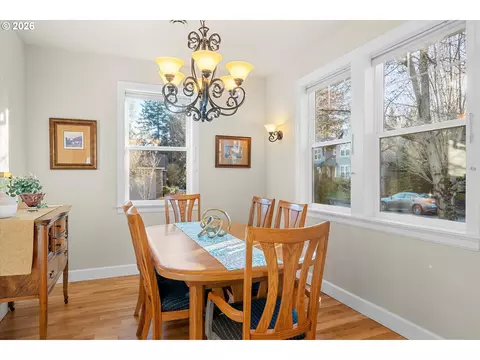 Dining - 3544 SE Deer Creek Way, Gresham, OR 97080 photo 2 of 3