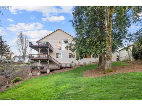 Exterior - 3544 SE Deer Creek Way, Gresham, OR 97080 photo 7 of 9
