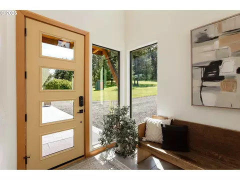Entry Way - 85535 Lancer Ln, Eugene, OR 97405 photo 1 of 5
