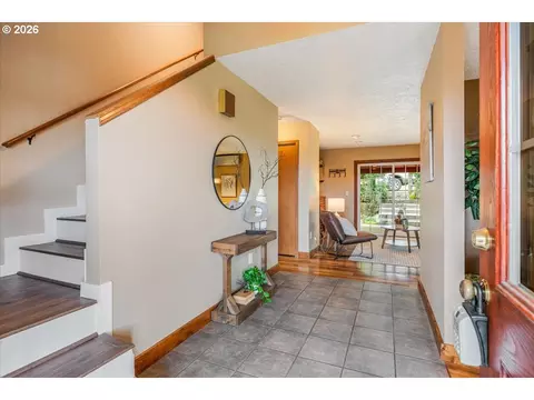 Entry Way - 35000 SE Colorado Rd, Sandy, OR 97055 photo 1 of 1