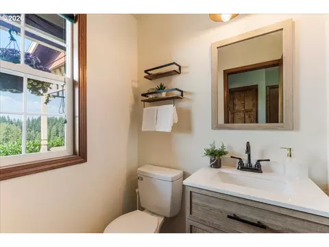 Bath - 35000 SE Colorado Rd, Sandy, OR 97055 photo 1 of 3