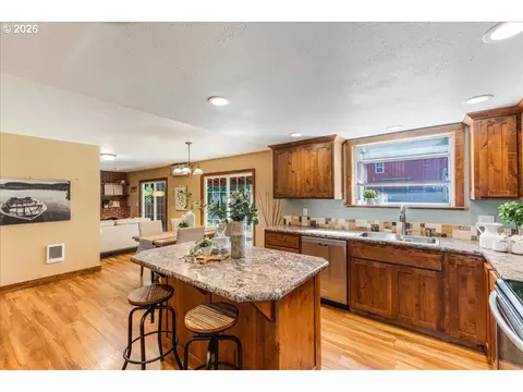 Kitchen - 35000 SE Colorado Rd, Sandy, OR 97055 photo 1 of 4