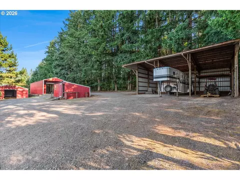 Exterior - 35000 SE Colorado Rd, Sandy, OR 97055 photo 4 of 9