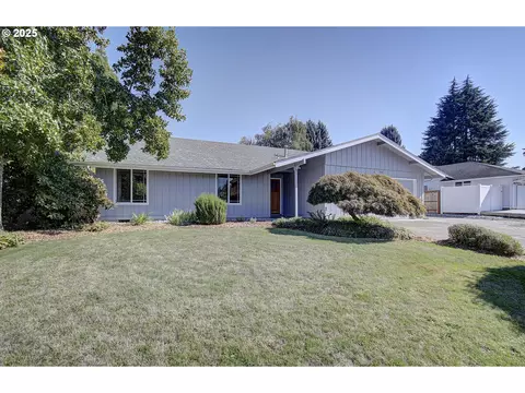9211 NW 17th Ave, Vancouver, WA 98665