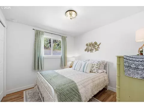 Bedroom - 2727 Edison St, Eugene, OR 97402 photo 5 of 5