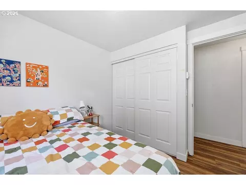 Bedroom - 2727 Edison St, Eugene, OR 97402 photo 4 of 5