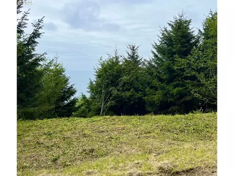 6200 Keenah Ln, Yachats, OR 97498