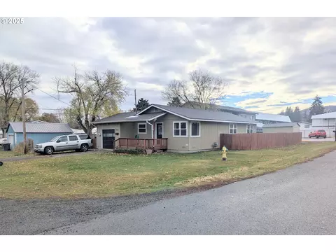 300 Grandy Ave, La Grande, OR 97850