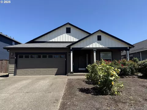 2469 Dorsey Dr, Hubbard, OR 97032
