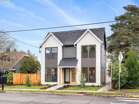 3664 NE 42nd Ave #2, Portland, OR 97213