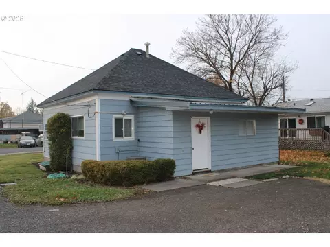 229 E Darwin St, Athena, OR 97813