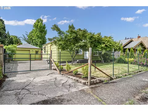 1746 W 9th Pl, Eugene, OR 97402