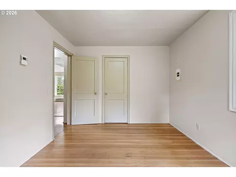 Bedroom - 1746 W 9th Pl, Eugene, OR 97402 photo 2 of 4