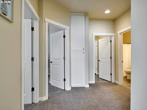 Entry Way - 542 Elm Loop, Gervais, OR 97026 photo 2 of 2