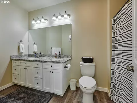 Bath - 542 Elm Loop, Gervais, OR 97026 photo 1 of 3