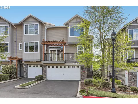 766 NW 118th Ave #104, Portland, OR 97229