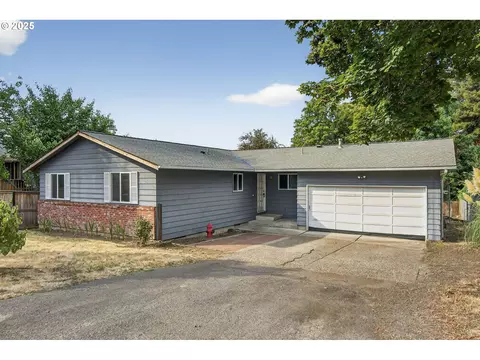 16165 SE Harold Ave, Milwaukie, OR 97267